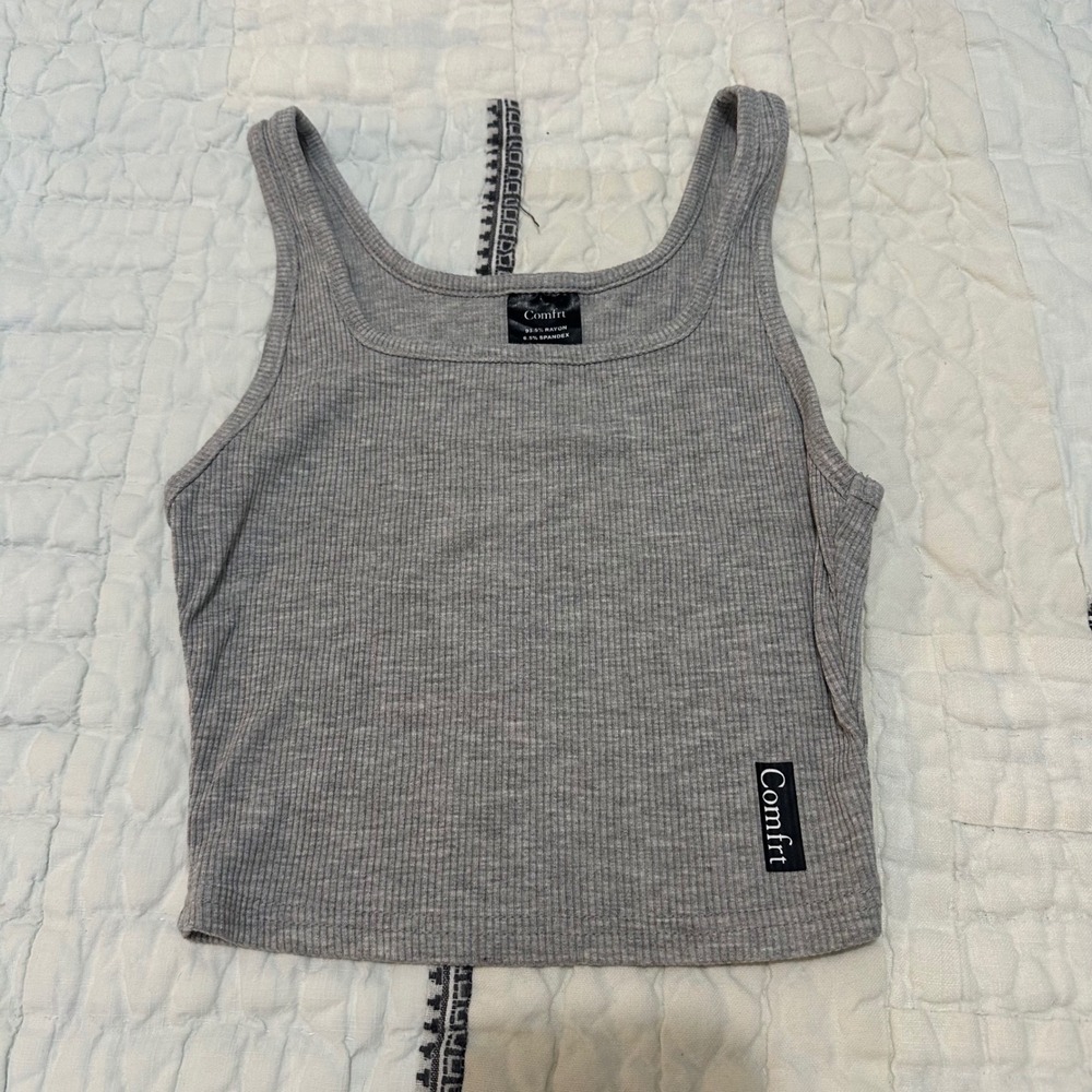 Comfrt Tank Top Heather Grey Ribbed Crop Scoop Neck XXS